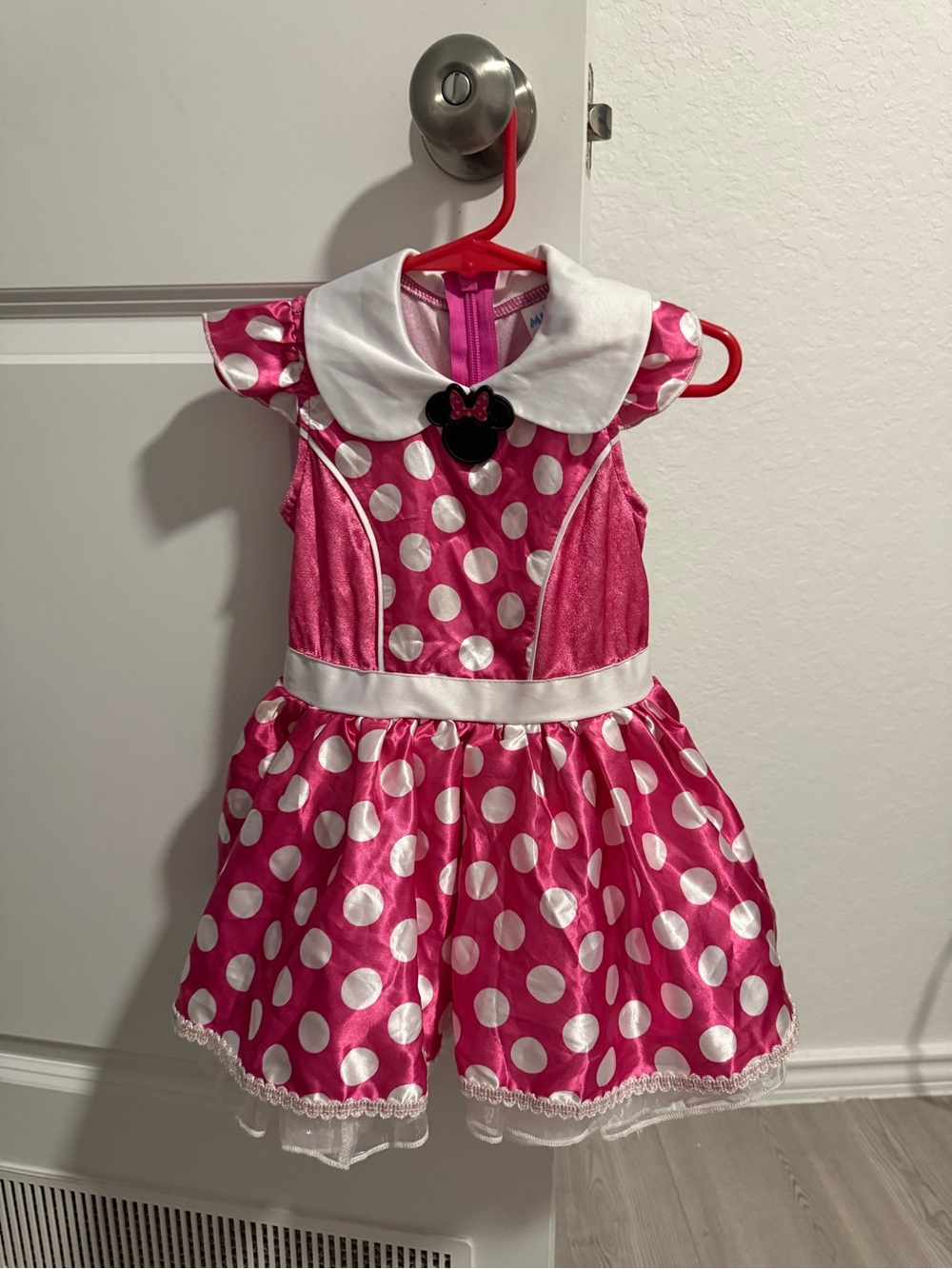 Disney Hot Pink and White Polka Dot Minnie Mouse Dress Costume